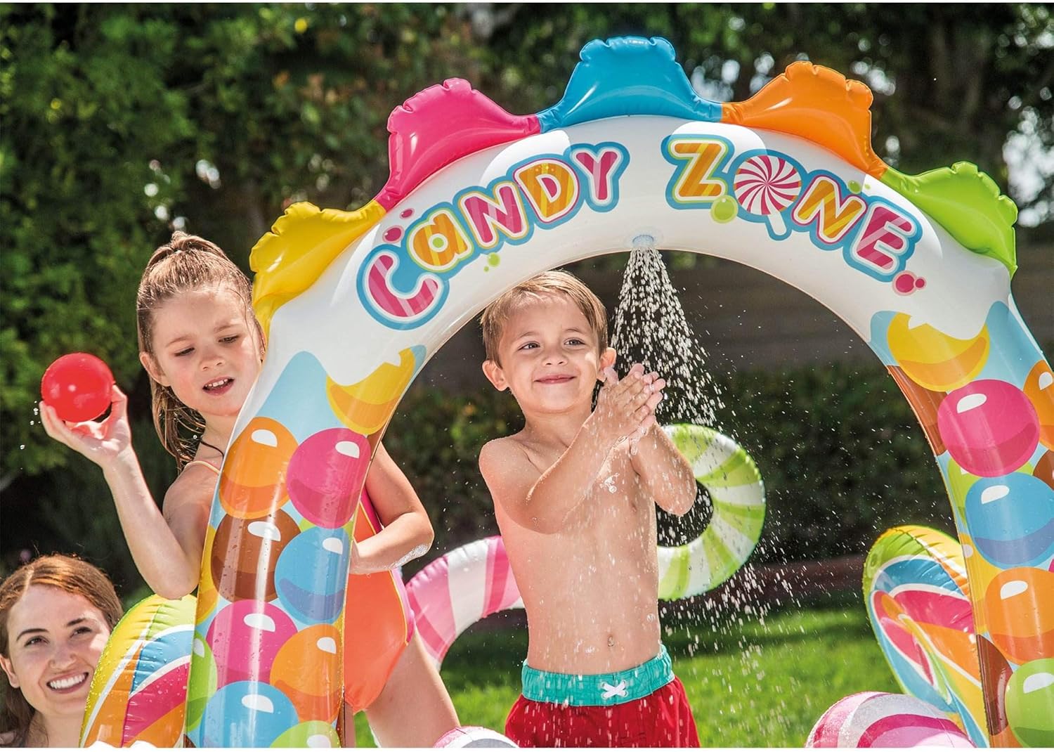 Piscine gonflable INTEX Candy Zone pour enfants : Piscine gonflable avec jet d'eau, toboggan et pataugeoire, 295 cm x 190 cm x 130 cm, à partir de 3 ans